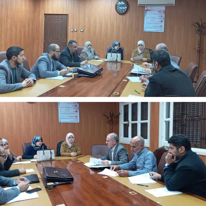 لجنة تطوير المناهج